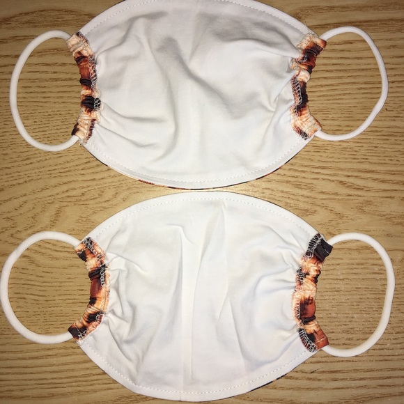 New 2 Lightweight Soft Stretchy Animal Print Masks - Picture 4 of 5